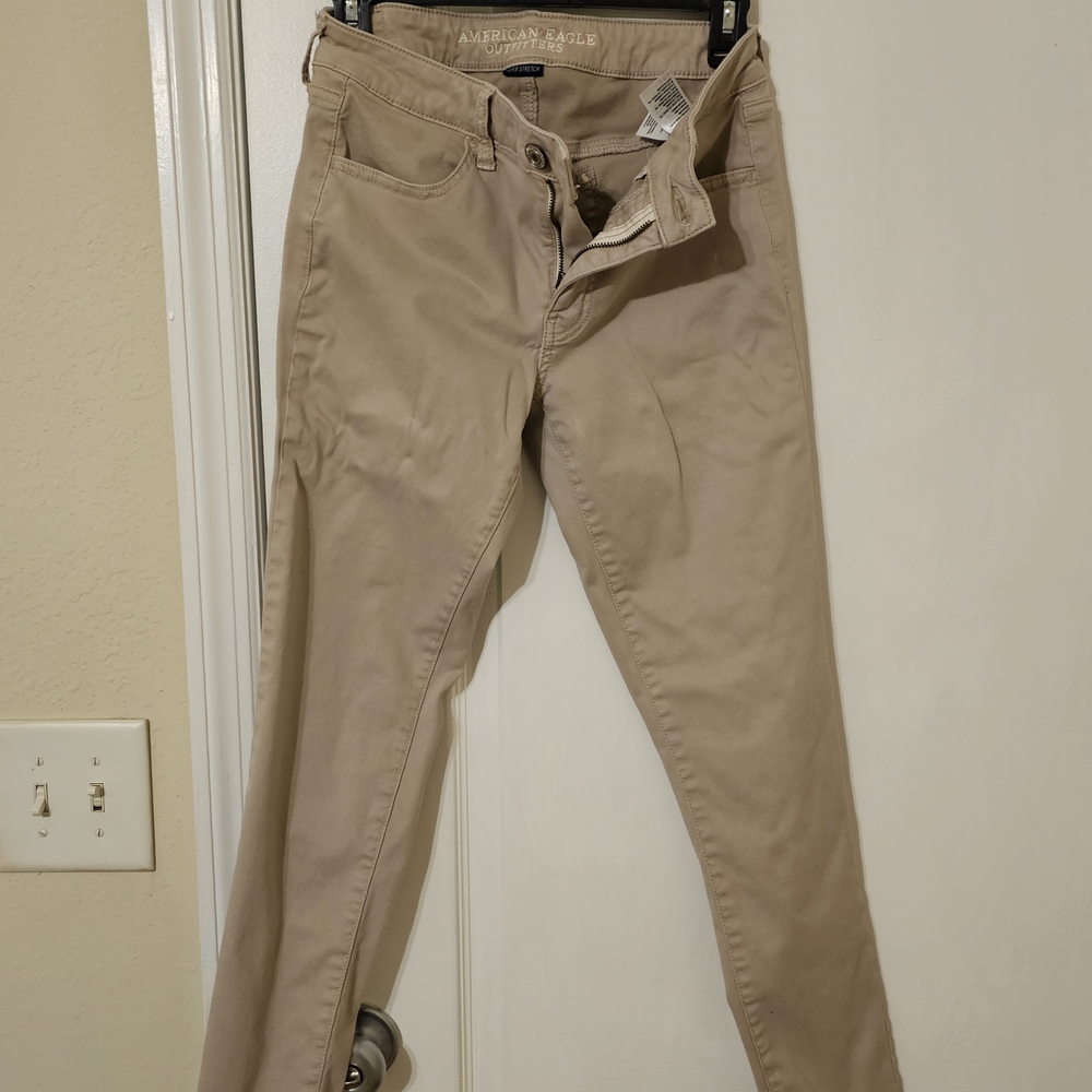 American Eagle Outfitters Women's Tan Jeans (Jeggings)